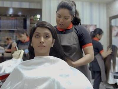 «Κόψε τα μαλλιά μου πολύ κοντά, για να μ...