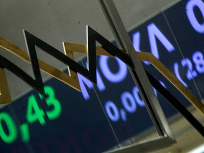 Καλπάζει το spread ξεπερνώντας τις 400 μονάδες 