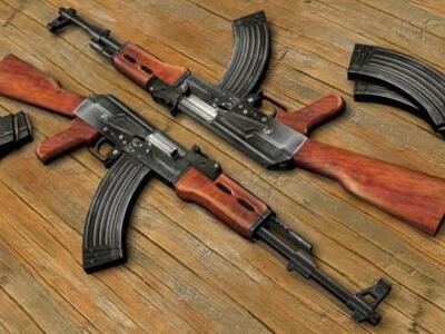 Διώξεις σε τέσσερις για το Καλάσνικοφ στ...