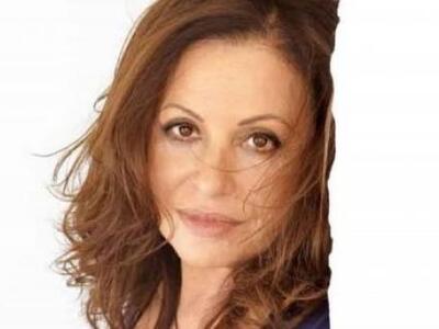 Η Χάρις Αλεξίου και οι Nouveau Sextet πε...