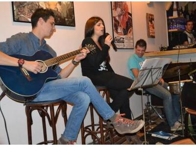 Πάτρα: Νότες χωρίς...στρες στο Passepartout