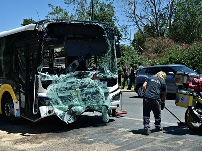 Σύγκρουση λεωφορείων στην παραλιακή: Πώς...