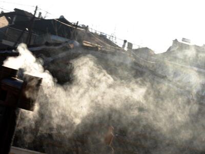 Τζάκια και ξυλόσομπες «πνίγουν» την Πάτρ...