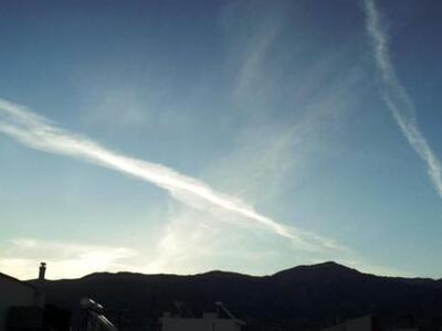 Παράξενα φαινόμενα στα σύννεφα ή UFO; Δε...