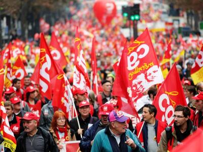 Δείτε την αφίσα για την αστυνομική βία π...