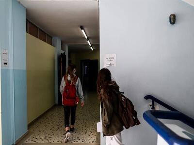 Σχολεία: Θα παραταθούν λόγω κορωνοϊού οι...
