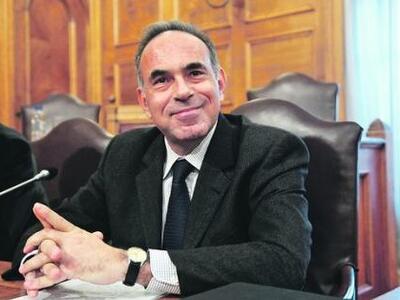 Ο πρώτος Υπουργός της νέας κυβέρνησης πο...