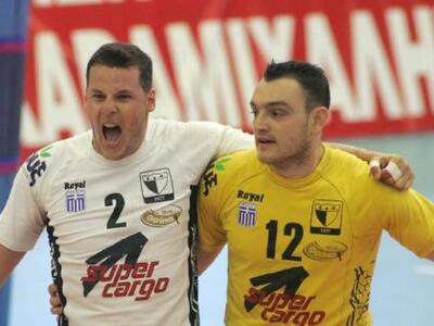 Oι Μπασούκας και Κόζης "μπλοκάρουν&...