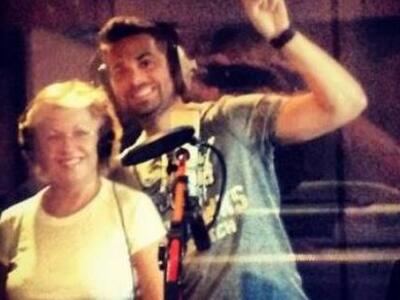 Ηλίας Βρεττός: Η μαμά του του κάνει φωνητικά!