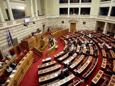Ξεκίνησε στην Ολομέλεια η συζήτηση του ν...
