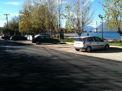 Πάτρα: Ξέχασαν να ρίξουν νέο ασφαλτοτάπη...