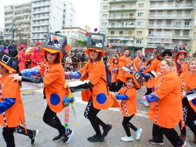 63 Τετραγώνιους Καρναβαλόκυκλους