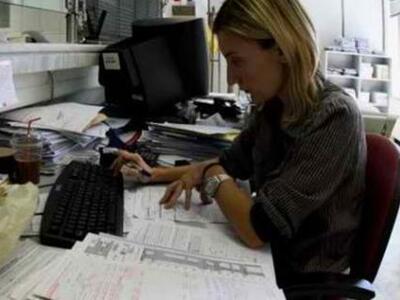 Οι απολύσεις δημοσίων υπαλλήλων πάνε για το 2014