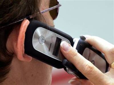 Ξεκινά η ταυτοποίηση των καρτοκινητών της Cosmote