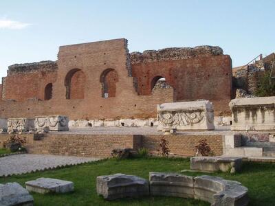 Αφιέρωμα: Ρωμαϊκό Ωδείο Πάτρας- Όλα όσα ...