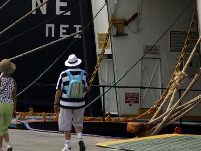 Ένας στους 4 Έλληνες δεν θα κάνει διακοπ...