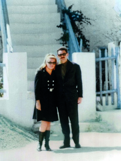 Βαρδής και Μαριάννα Βαρδινογιάννη στην Αμοργό