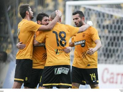 Ποδόσφαιρο: Νέα νίκη, με εννιά παίκτες, ...