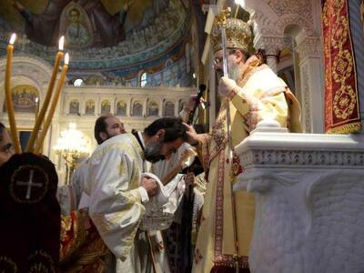 Χειροτονία διακόνου στην Ιερά Μητρόπολη ...