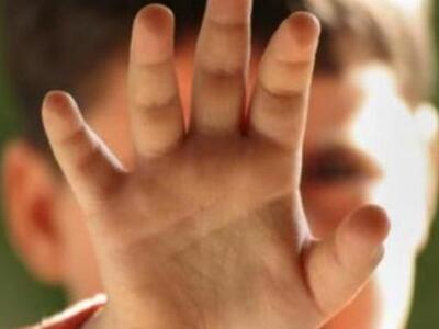 Σάτυρος παρέσυρε παιδιά σε βάρκα για να ...