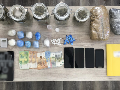 Συνελήφθησαν τρεις άνδρες για διακίνηση ...