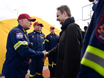 Κυρ. Μητσοτάκης από Σαντορίνη: Καλύτερα ...