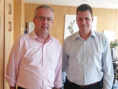 Συνάντηση Πέτρου Ψωμά με τον Δήμαρχο Παπ...