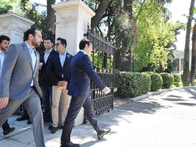 Ξεκίνησε το γεύμα των πολιτικών αρχηγών ...