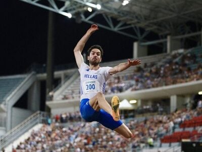 Στη μάχη ο Ιπτάμενος Τεντόγλου, φαβορί σ...