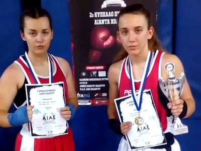 Πρωτιά της Στεφανιάς Θεοδωροπούλου στο 2...