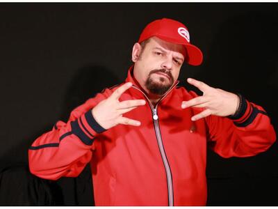 O Δημήτρης Μεντζέλος έρχεται για μία liv...