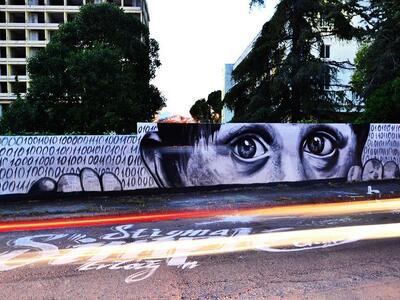 To υπέροχο γκραφιτι στομ 'Άγιο Ανδρέα