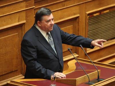 Καρατζαφέρης:Yπέρ εκλογών και οικουμενικ...