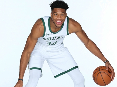 Το συγκινητικό βίντεο των Μπακς για την ...