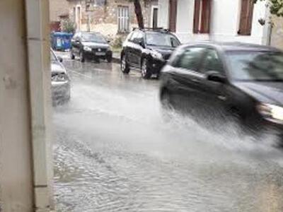 Πάτρα: Πλημμύρισαν υπόγεια σπιτιών και κ...