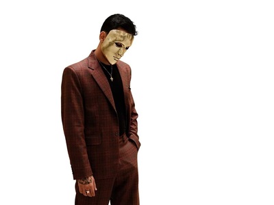 Tελετή λήξης για τη νεολαία, καταφθάνει ...