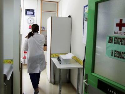 Σε νοσοκομεία ανά την Ελλάδα τοποθετούντ...