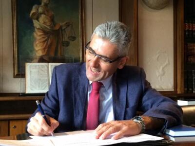 Η κλιμάκωση των κρουσμάτων βίας στην οικ...