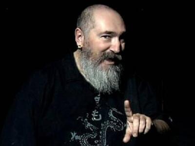 Πανούσης για Νταλάρα: «Ένα πτώμα δεν το ...