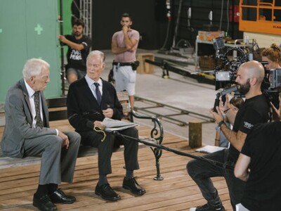 Σκηνή από τα γυρίσματα στο υπερσύγχρονο ...