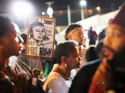 Εκατοντάδες στην κηδεία του Μάικλ Μπράου...