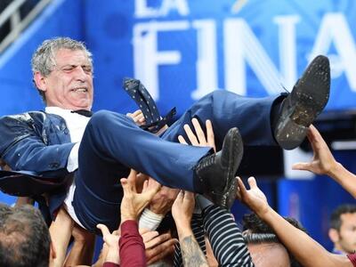 Ποδόσφαιρο: Ο Σάντος υποψήφιος για κορυφ...