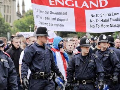 Βρετανία: Ακροδεξιοί ετοιμάζουν εκδηλώσε...