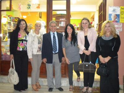 Συνεχίζει τις περιοδίες στα νησιά του Ιο...