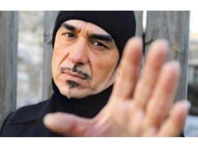 Ο Σφακιανάκης ξαναχτυπά! "Δεν με νο...