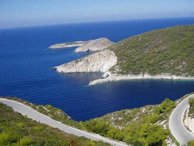 Ζάκυνθος: Ακυβέρνητο «τσιγαράδικο» εντοπ...