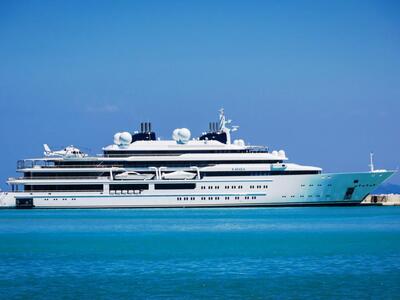 Στην Κέρκυρα ο πρώην εμίρης του Κατάρ με...