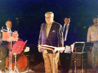 Μάνος Χατζηδάκις: «Ο κόσμος δεν μπορεί ν...