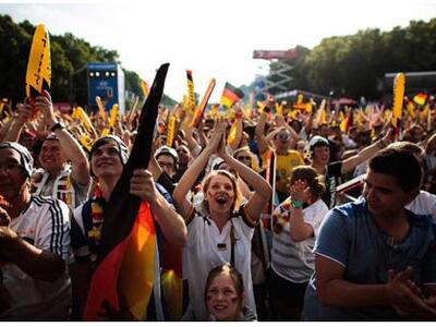 Βερολίνο: Απαγόρευσαν τους πανηγυρισμούς...