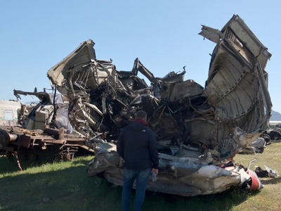 Εμπρόσθια όψη της μηχανής 120-022. Η ορο...